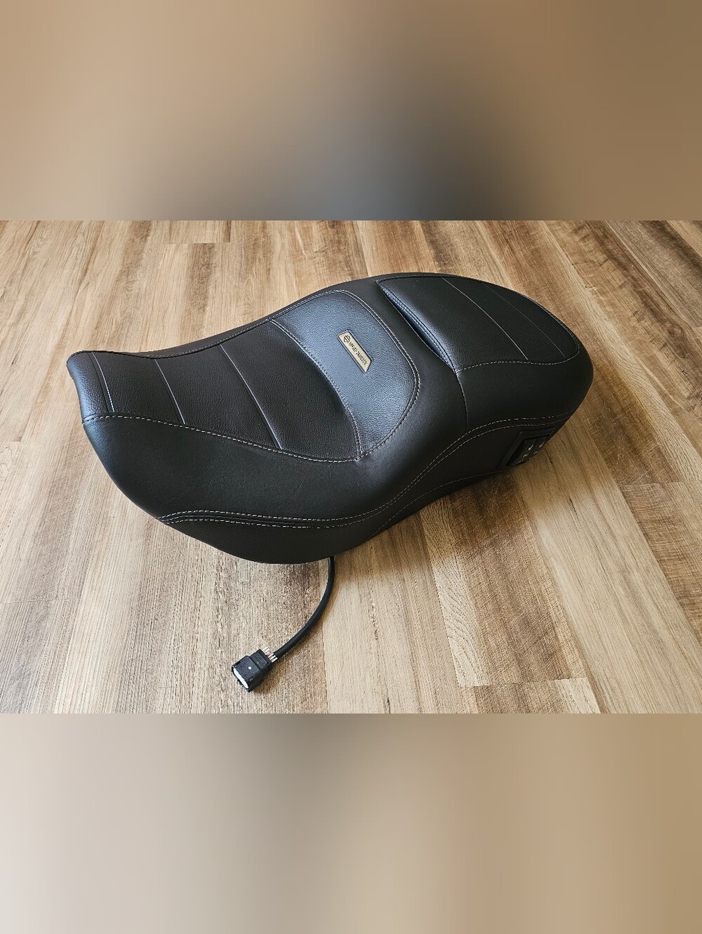 Harly Davidson Sundowner heated seat - NEW